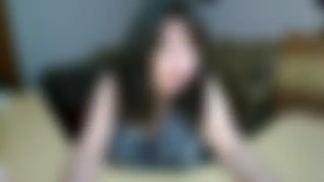 Lucretia_Goldi_n Webbikameraesitys