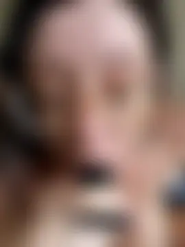 Živá chatovací místnost NaughtyInGlasses
