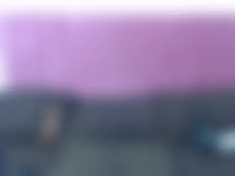 BustyBmw Live chatroom