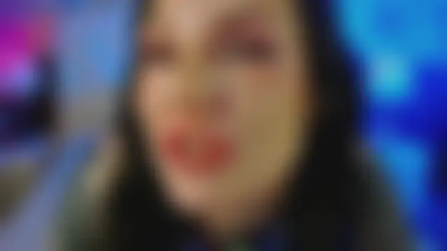 MaeveMoon's Webcam Show