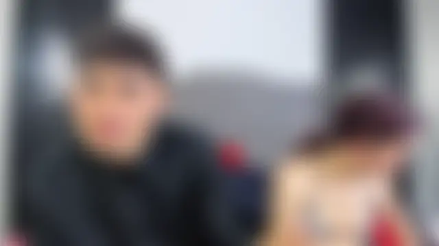 Kenji_n_Rousse élő XXX-chatje