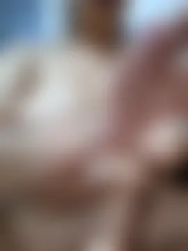 Queen_355 webkamerás műsora