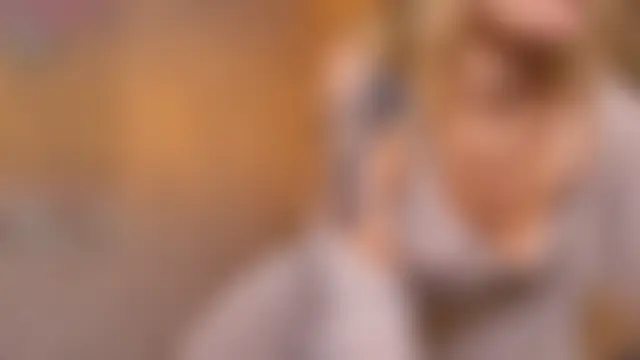 BiancaHelo: διαδικτυακό σόου στην κάμερα