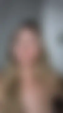 Chat +18 de MiaPetit_ ao vivo