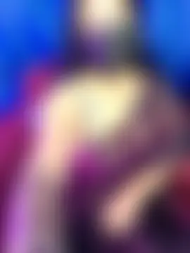 Hot_Alicee: διαδικτυακό σόου στην κάμερα