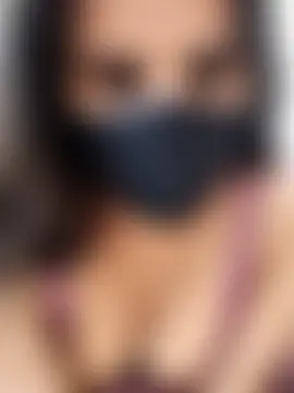 Show modela aushi_rao na web-kameri