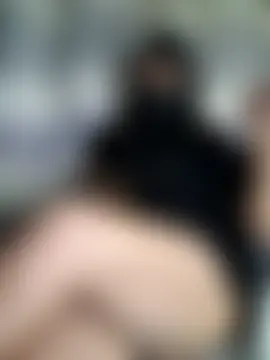 DOZAN999: διαδικτυακό σόου στην κάμερα