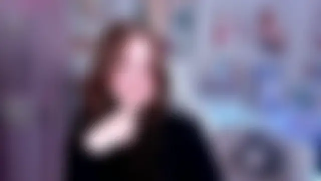 Elisabeth_Binder Adlı Modelin Canlı XXX Sohbeti