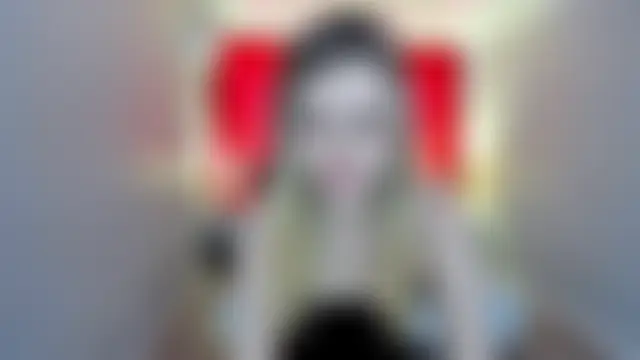 FollowLovee élő XXX-chatje