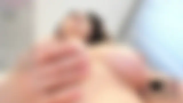 SaliUong Adlı Modelin Canlı XXX Sohbeti