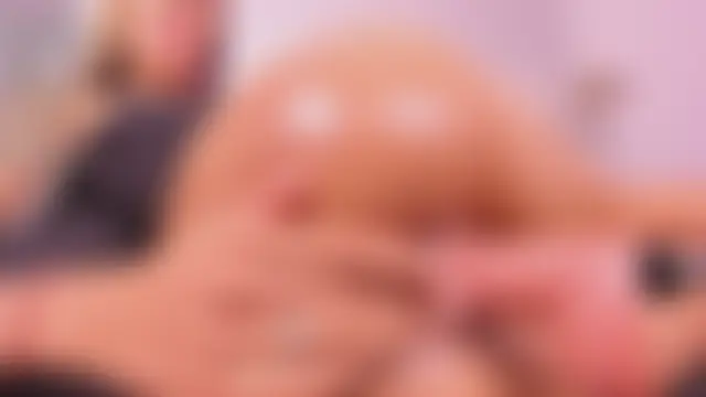 Pokazy przed kamerką – megann_myers