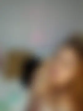 غرفة دردشة Foxylisaflores المباشرة