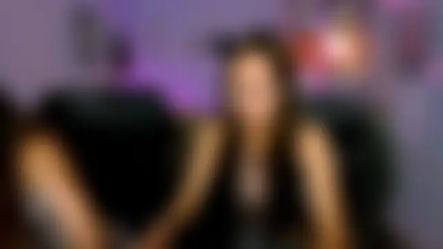 rebecca_smile Pertunjukan Webcam