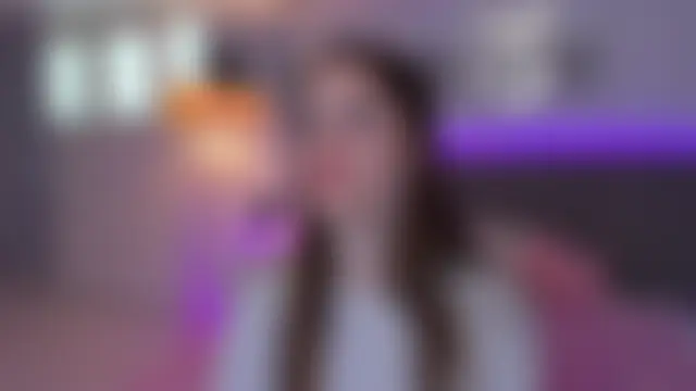 Show modela LuisaClover na web-kameri