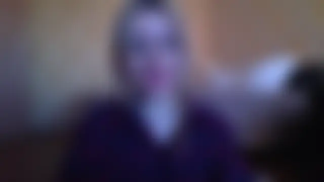 Softy_Aura_: διαδικτυακό σόου στην κάμερα