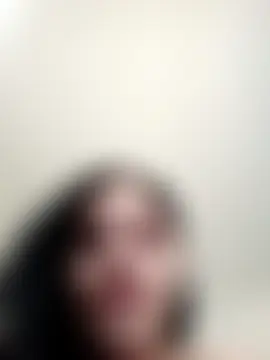 Virgin_Pussy_Love: διαδικτυακό σόου στην κάμερα