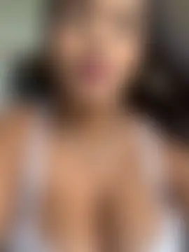 Sara-77 Live Sex Cam-Show