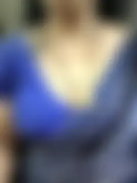 Pokazy przed kamerką – bhuvana_555