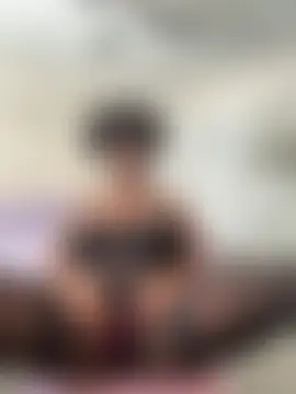 ladiosa_selene webkamerás műsora