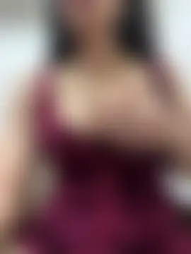 Thirsty_Malika Webcam-Show
