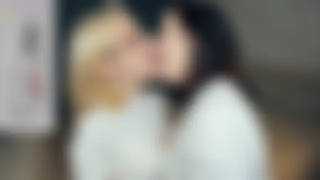 Show modela KarinStfleur na web-kameri