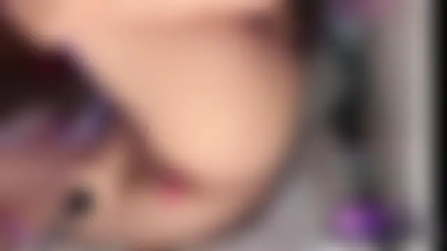 Squirtqueen26's Live XXX Chat
