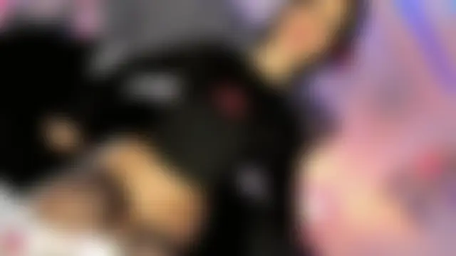Amira_Ember Pertunjukan Webcam
