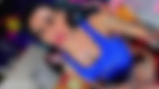 Nella_Dolls Pertunjukan Webcam