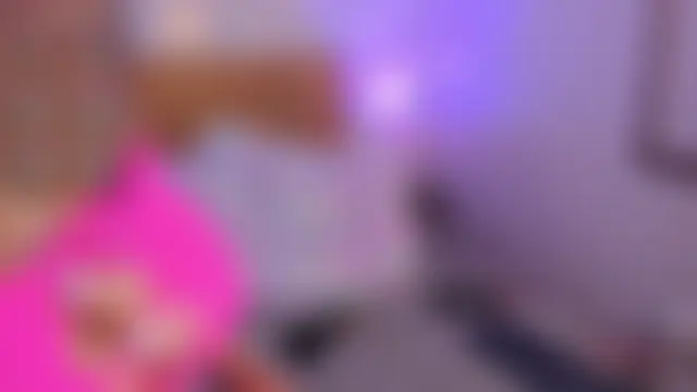 cris_milk Show in webcam