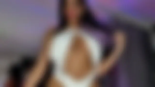 Elle_Vie: διαδικτυακό σόου στην κάμερα