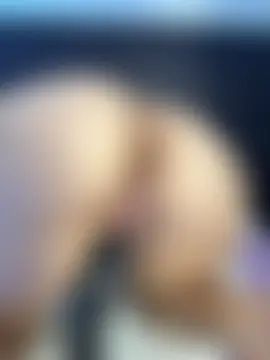 sharlot24 Show in webcam