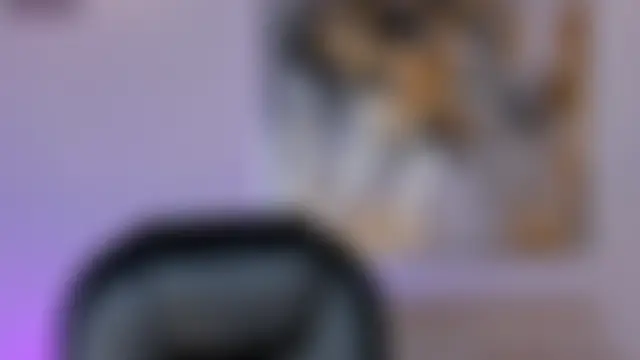 XXX chat uživo modela KayraLanne