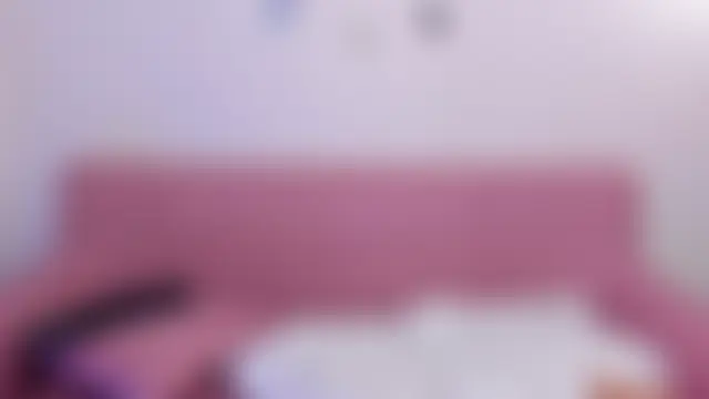 CoralineRed webkamerás műsora
