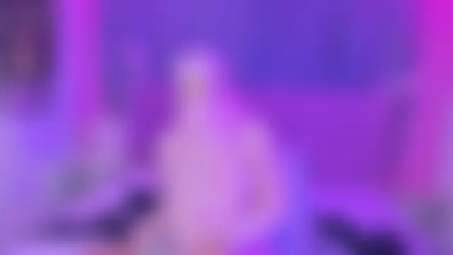 Nayla-Mouna webkamerás műsora