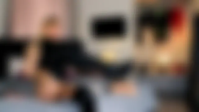InvitingTina: δωμάτιο απευθείας συνομιλίας