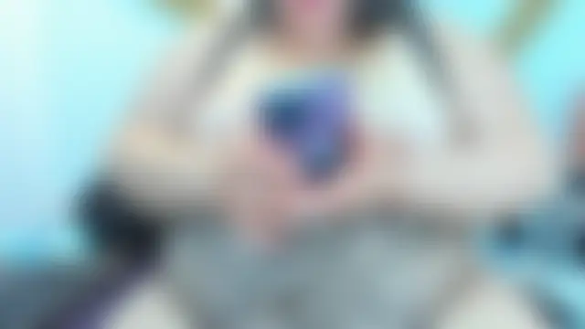 SashaBigSquirt 网络视讯表演