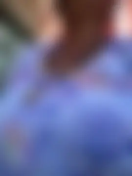 aunty_sumy: διαδικτυακό σόου στην κάμερα