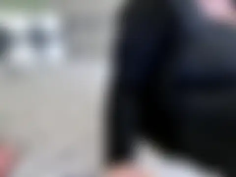 Pertunjukan Kamera Web MarthaBriest