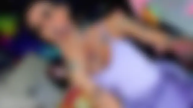 Nella_Dolls Show Webcam