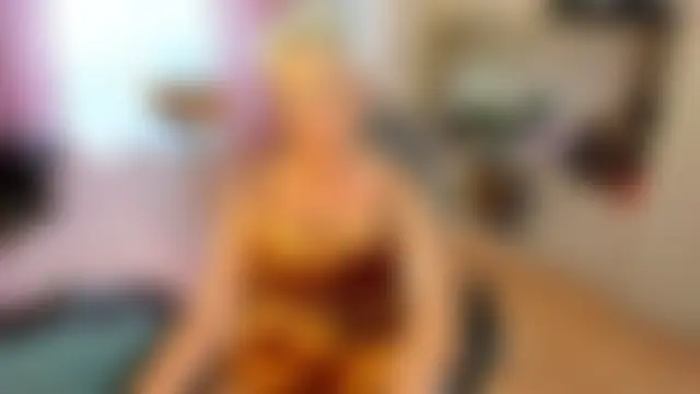 Pokazy przed kamerką – HotandMature