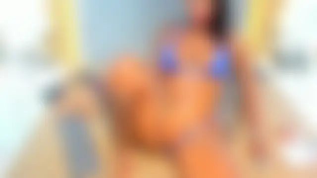 NahomyOwen's Webcam Show