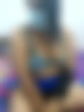 Velvet__vibe: διαδικτυακό σόου στην κάμερα
