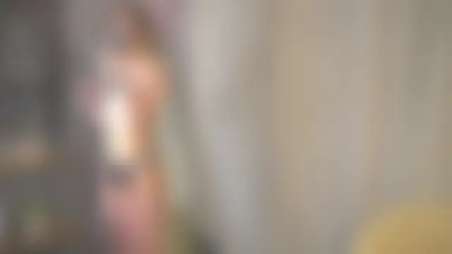 Show modela AubreyHoltry na web-kameri