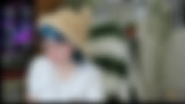 Melissa_Wells Show in webcam