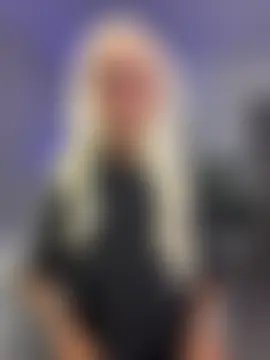 miss_tatiana_: διαδικτυακό σόου στην κάμερα