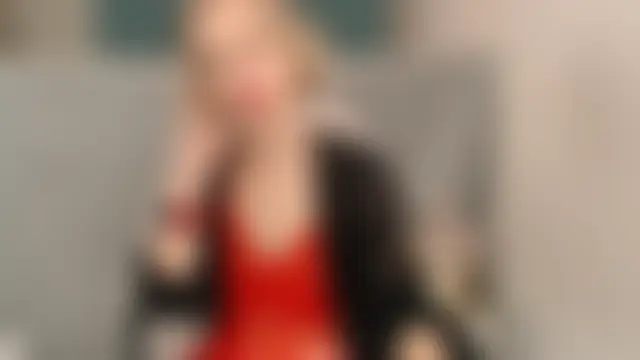 LuxuryNika Show in webcam