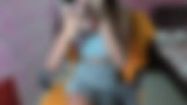 Chat soba uživo modela Mica_Jones