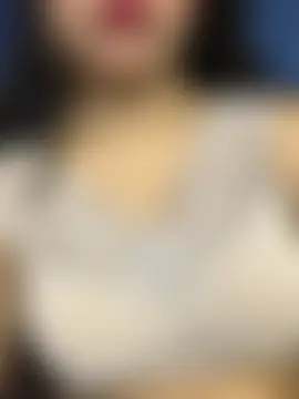 Barbieee__Nova11: διαδικτυακό σόου στην κάμερα