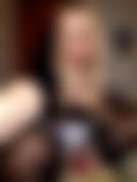ImyoursLilu32's Webcam Show