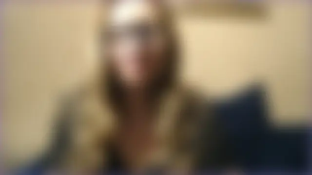 SofiaFerrary: διαδικτυακό σόου στην κάμερα